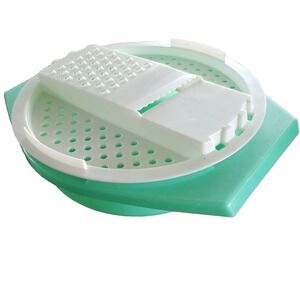 Vintage Tupperware Grater Shredder Slicer 2‎ pc Jadeite Green White 786 787